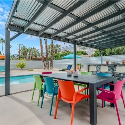 Image 9 - 1981 North Berne Drive, Palm Springs, CA 92262, USA - House for sale