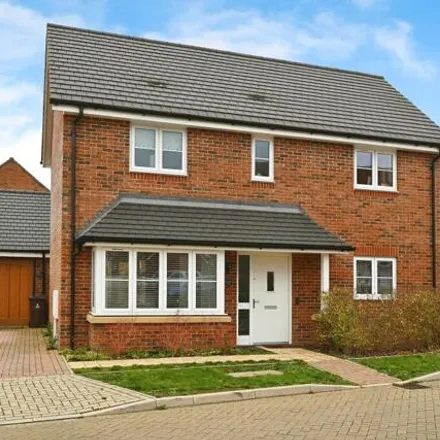 Buy this 3 bed house on Lockhart Drive in Wokingham, RG40 5BF