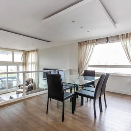 Buy this 3 bed apartment on Water Gardens (1-47) in Burwood Place, London