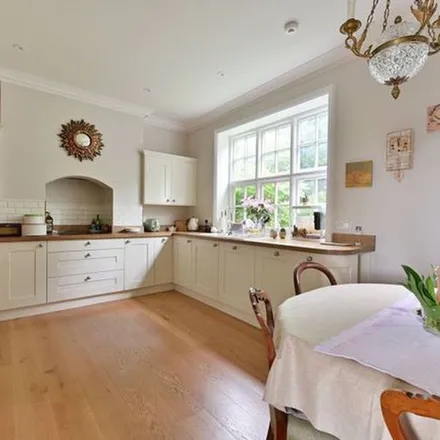 Rent this 6 bed apartment on Arthur Road in London, SW19 7DU