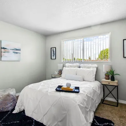 Image 2 - 11640 Santa Gertrudes Avenue, East La Mirada, CA 90604, USA - Apartment for rent