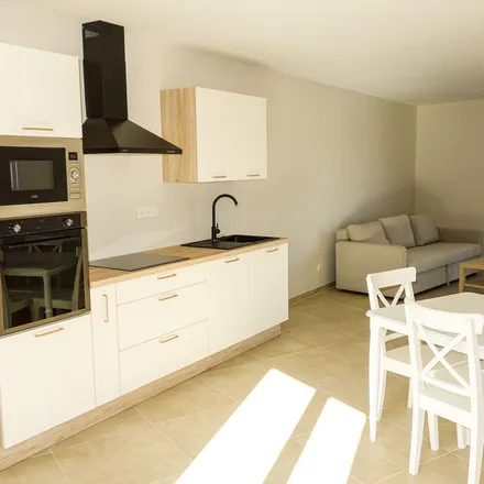 Rent this 2 bed apartment on 2248 Boulevard du Général Leclerc in 83480 Puget-sur-Argens, France