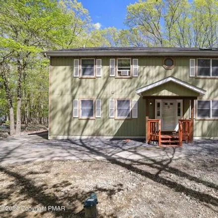 Rent this 4 bed house on 182 Rim Road in Middle Smithfield Township, PA 18302