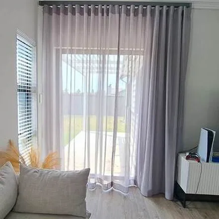 Image 3 - Benoni Central Methodist, Cranbourne Avenue, Kleinfontein Lake, Benoni, 1500, South Africa - Apartment for rent