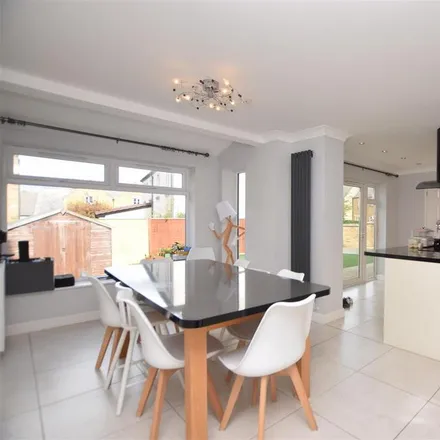 Rent this 6 bed townhouse on 41 Kings Drive in Stoke Gifford, BS34 8RD
