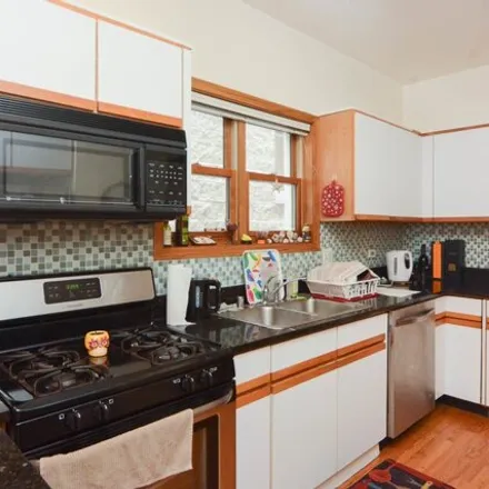 Image 3 - 3713 North Janssen Avenue, Chicago, IL 60613, USA - House for rent