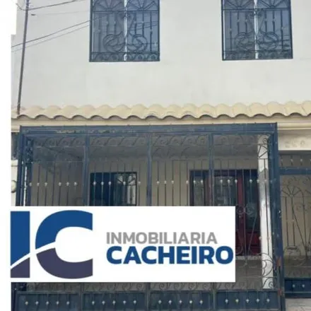Buy this 3 bed house on Oxxo in Calle Hacienda de Guadalupe, Hacienda de Anáhuac