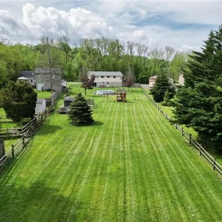 Image 3 - 5225 Lanark Road, Center Valley, Upper Saucon, PA 18034, USA - House for sale