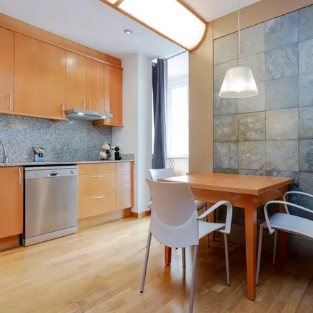 Image 8 - Carrer de Villarroel, 69, 08011 Barcelona, Spain - Apartment for rent