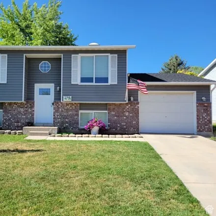 Image 2 - 234 West 1650 North, Layton, UT 84041, USA - House for sale