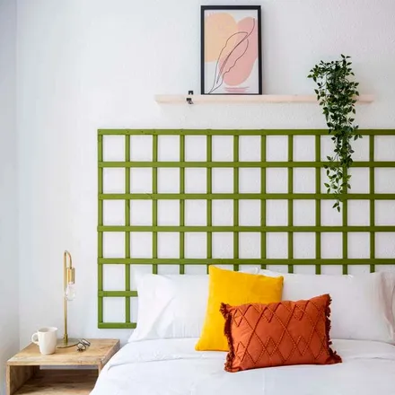 Rent this 7 bed room on Calle de Núñez de Balboa in 99, 28006 Madrid