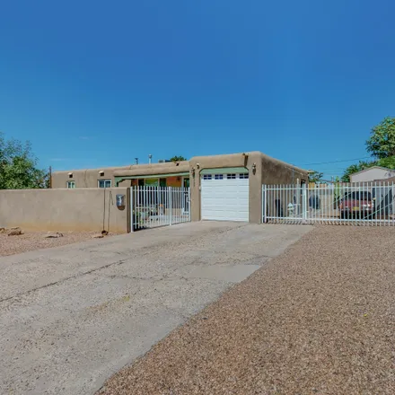 Image 2 - 8003 Princess Jeanne Avenue Northeast, Albuquerque, NM 87110, USA - House for sale