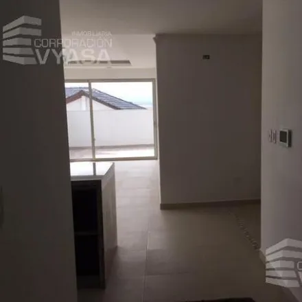 Rent this 3 bed apartment on Centro Comercial Cumbaya in Oe5c, 170157