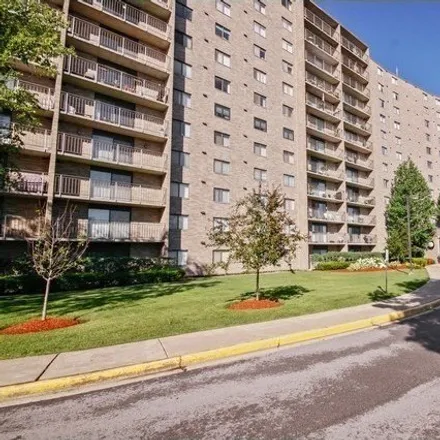 Rent this 2 bed condo on 6359 Americana Drive in Willowbrook, DuPage County