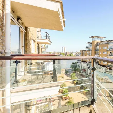 Rent this 2 bed apartment on unnamed road in London, SW18 1DJ