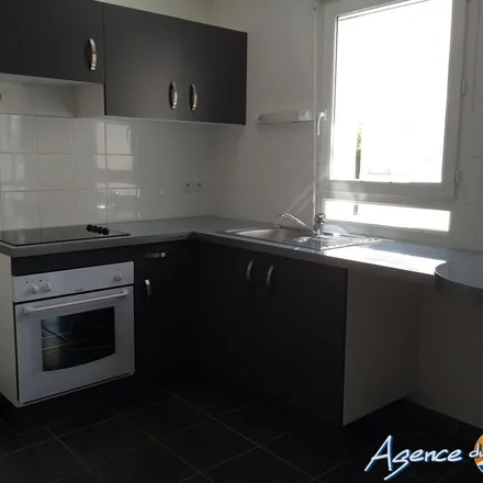 Rent this 4 bed apartment on Avenue des Étangs in 11100 Narbonne, France