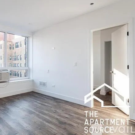 Rent this 1 bed apartment on 941 W Carmen Ave