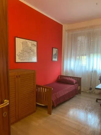 Rent this 6 bed room on Via Ercolano in 20155 Milan MI, Italy