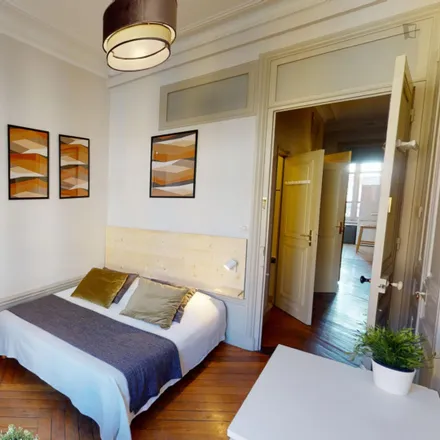 Rent this 3 bed room on Mona Lisa Architecture in Rue d'Aguesseau, 69007 Lyon