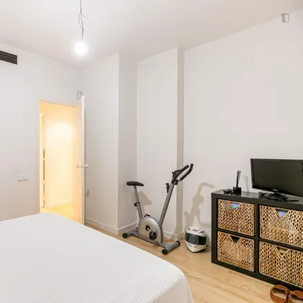 Image 2 - Carrer del Mestre Nicolau, 23, 08001 Barcelona, Spain - Apartment for rent