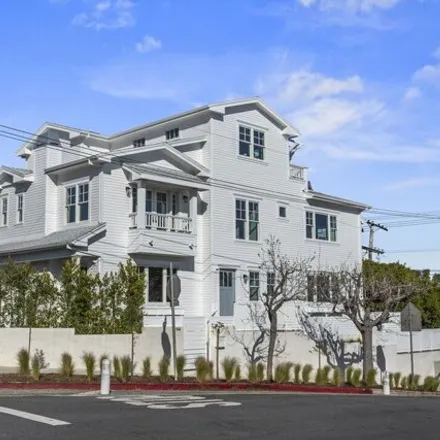 Rent this 5 bed house on Temescal Ridge Trail in Los Angeles, CA