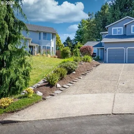 Buy this 3 bed house on 3314 NE 98th Cir in Vancouver, Washington