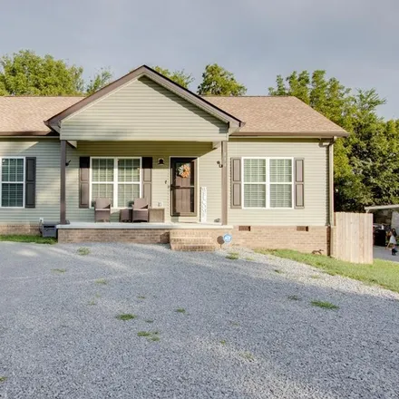 Buy this 3 bed house on 314 Center Street in Shelbyville, TN 37160