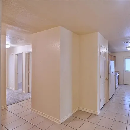 Image 7 - 519 South 54th Street, Lone Star, Killeen, TX 76543, USA - Duplex for sale