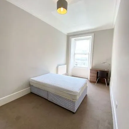 Image 2 - 23-33 West Nicolson Street, City of Edinburgh, EH8 9DB, United Kingdom - Apartment for rent