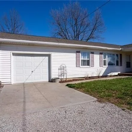 Buy this 3 bed house on 1029 MO 13 in Hamilton, Caldwell County