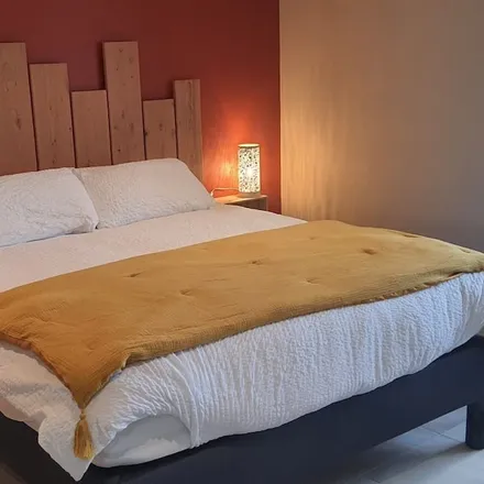 Rent this 1 bed house on Chemin de Badette in 33330 Saint-Christophe-des-Bardes, France