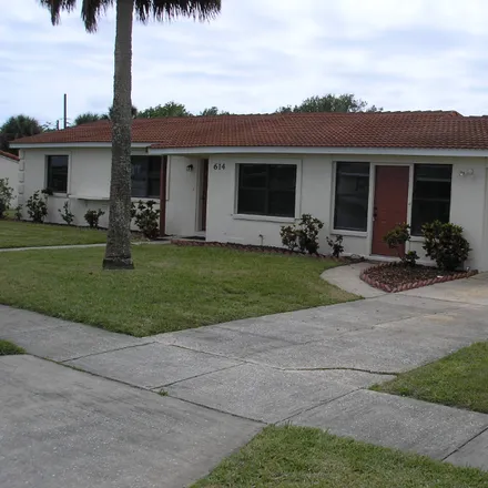 Rent this 3 bed house on 614 Flamingo Dr