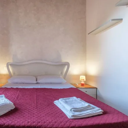 Rent this 2 bed house on Barcellona Pozzo di Gotto in Via Regina Margherita, 98051 Barcellona Pozzo di Gotto ME