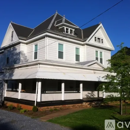 Rent this 5 bed house on 510 Victoria Ave