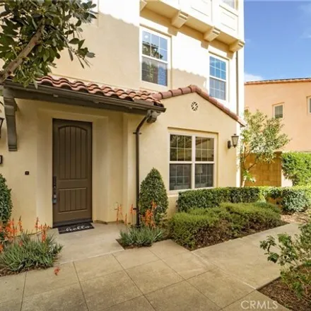 Image 4 - 89 Kestrel, Irvine, CA 92618, USA - Condo for sale