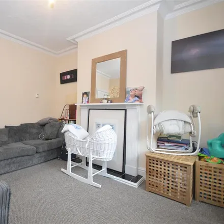 Image 4 - Lynmouth Road, Sheffield, S7 2DF, United Kingdom - Townhouse for rent