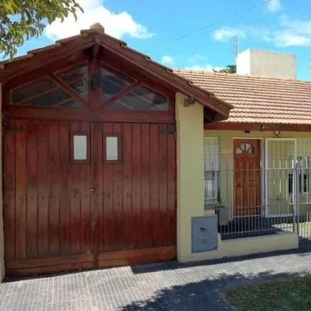 Image 2 - Toledo, Benito Juárez, Zacagnini, 7600 Mar del Plata, Argentina - House for sale
