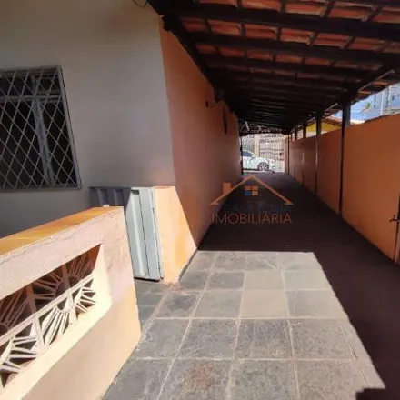 Buy this 2 bed house on Rua Mopagé in Eldorado, Contagem - MG