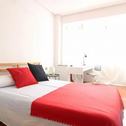Image 1 - Paseo de la Castellana, 215, 28029 Madrid, Spain - Apartment for rent