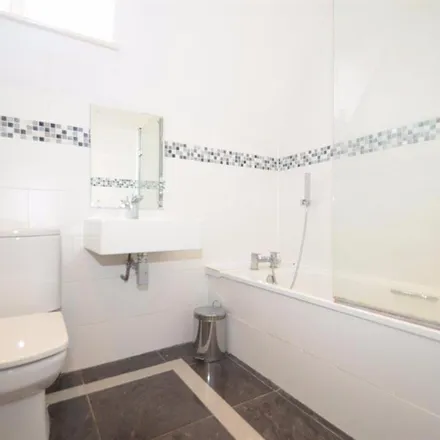 Image 7 - 193 South Ealing Road, London, W5 4RH, United Kingdom - Apartment for rent