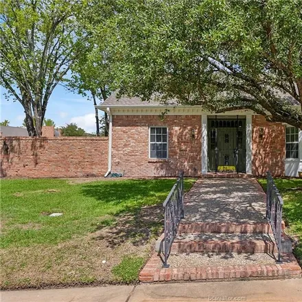 Image 1 - 1201 Brook Hollow Drive, Bryan, TX 77802, USA - Townhouse for sale