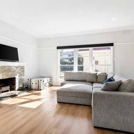 Rent this 3 bed apartment on Burwood Highway in Burwood VIC 3125, Australia