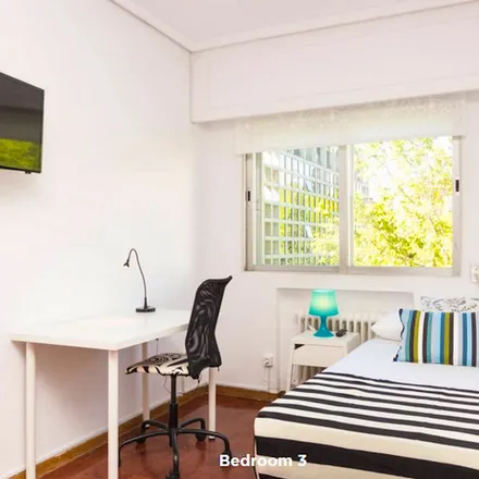 Image 7 - Sal gorda, Calle Beatriz de Bobadilla, 28040 Madrid, Spain - Apartment for rent