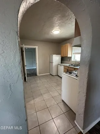 Image 5 - 3304 Wyoming Ave Unit A, El Paso, Texas, 79903 - House for rent