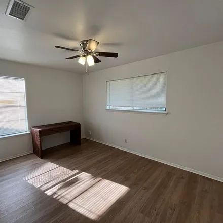 Image 3 - 582 Buckskin Drive, Round Rock, TX 78681, USA - Apartment for rent