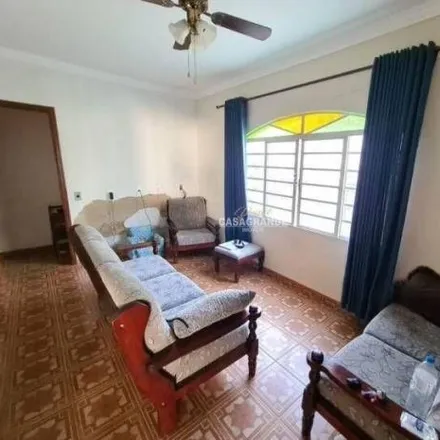 Buy this 4 bed house on Rua Brumado in Jardim Vale do Sol, São José dos Campos - SP