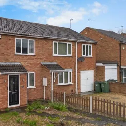 Buy this 3 bed duplex on York Close in Blaby, LE2 9UE