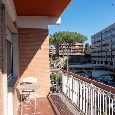 Image 3 - Via Antonino Pio, 61, 00145 Rome RM, Italy - Apartment for rent