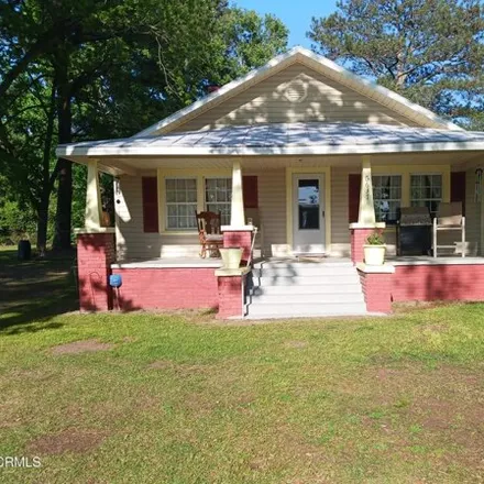 Buy this 2 bed house on 5693 US 264 Alternate in Wilson County, NC 27893