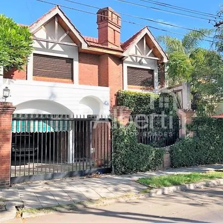 Buy this 4 bed house on Club Atletico Sportivo Haedo in Héroes de Malvinas Argentinas 72, Partido de Morón